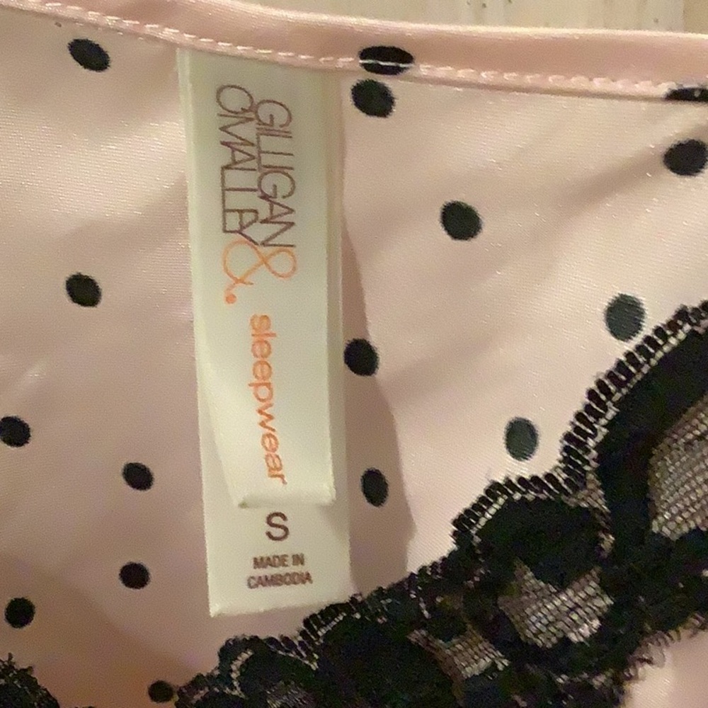Gilligan & O'Malley Pink Camisole with Black Dots and Lace 2 pc set - Picture 5 of 10